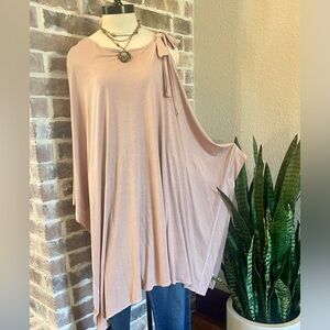 Errant asymmetrical tunic